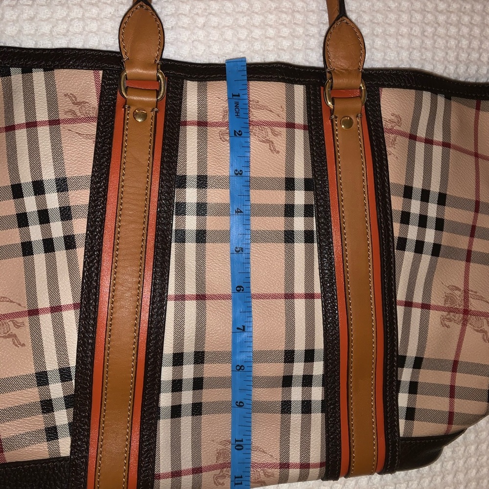 Burberry handbag - Picture 13 of 16